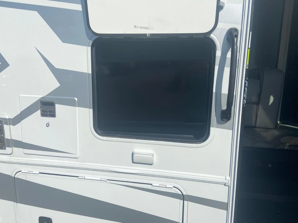 2021 Mercedes-Benz VS30 Sprinter - Image 19 of 21