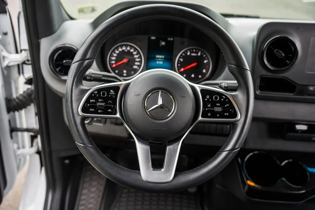 2021 Mercedes-Benz VS30 Sprinter - Image 11 of 15
