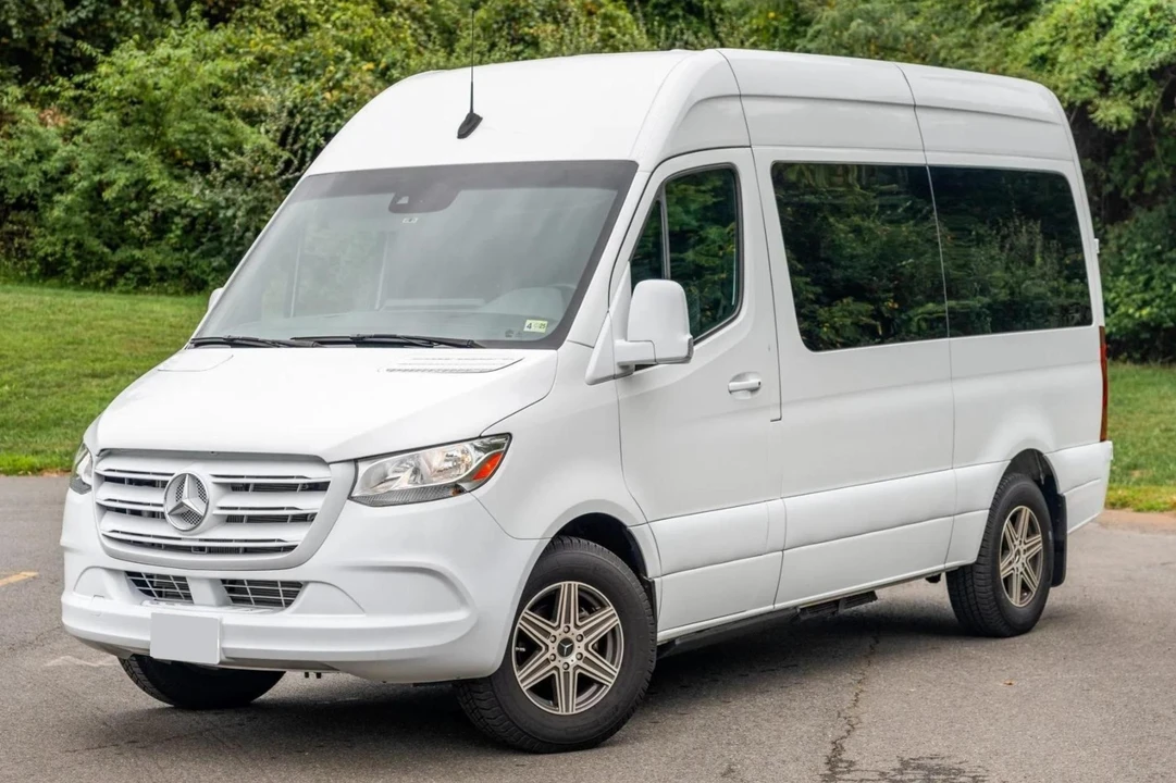 2021 Mercedes-Benz VS30 Sprinter - Image 2 of 13
