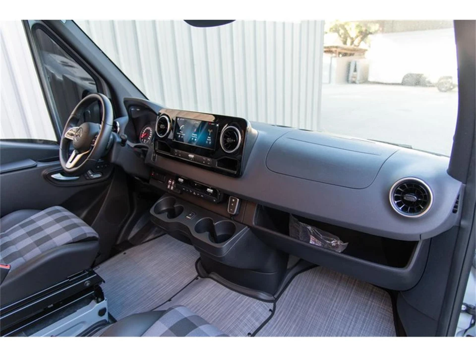 2021 Mercedes-Benz VS30 Sprinter - Image 28 of 31