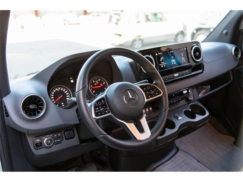 2021 Mercedes-Benz VS30 Sprinter - Image 23 of 31