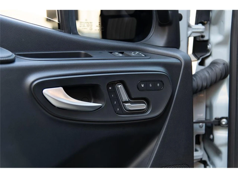 2021 Mercedes-Benz VS30 Sprinter - Image 21 of 31