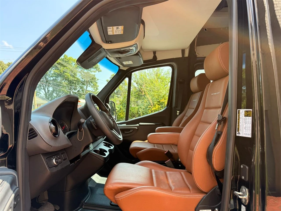 2021 Mercedes-Benz VS30 Sprinter - Image 16 of 31