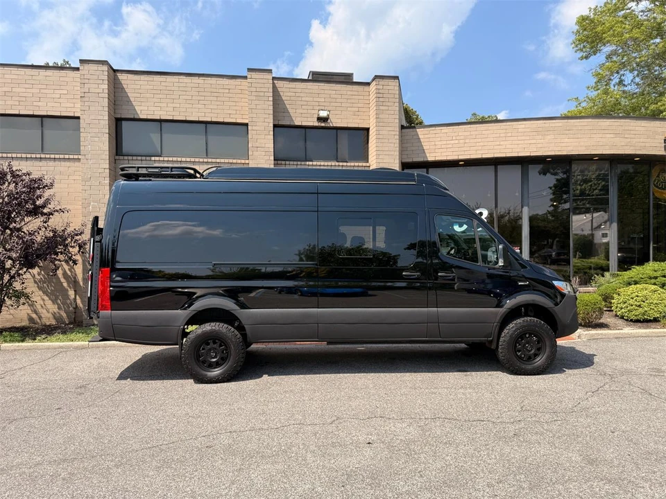 2021 Mercedes-Benz VS30 Sprinter - Image 11 of 31