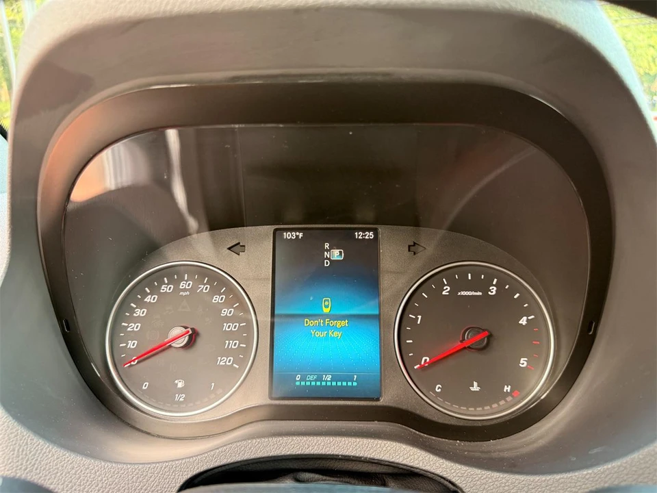2021 Mercedes-Benz VS30 Sprinter - Image 25 of 31