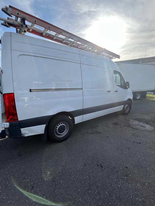 2021 Mercedes-Benz VS30 Sprinter - Image 3 of 8