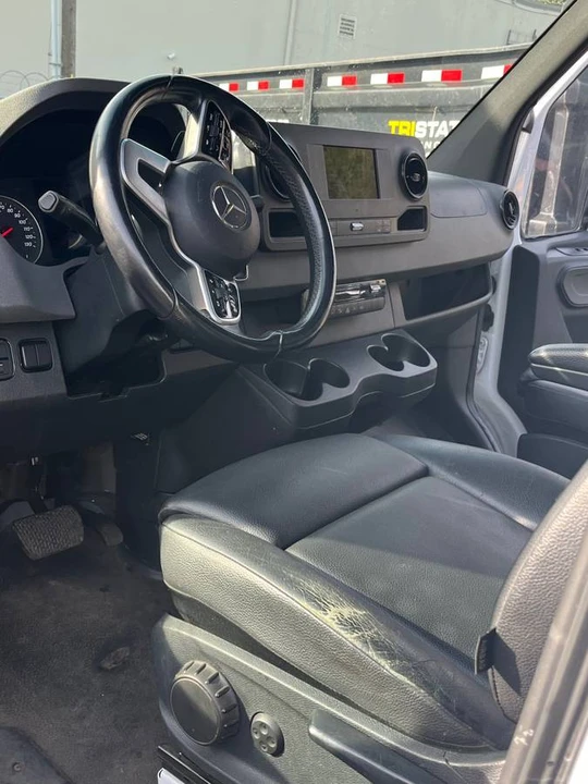 2021 Mercedes-Benz VS30 Sprinter - Image 5 of 8