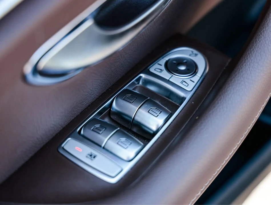 2021 Mercedes-Benz W213 E-Class - Image 4 of 8