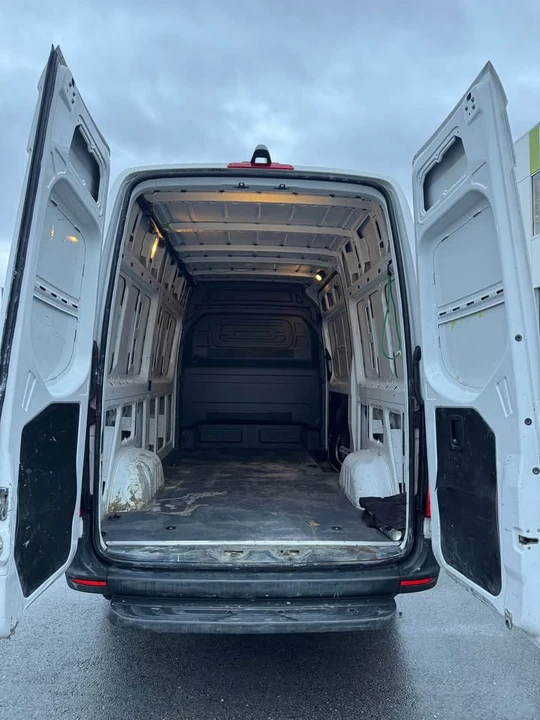 2021 Mercedes-Benz VS30 Sprinter - Image 8 of 16
