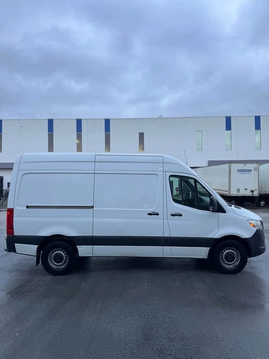 2021 Mercedes-Benz VS30 Sprinter - Image 3 of 16