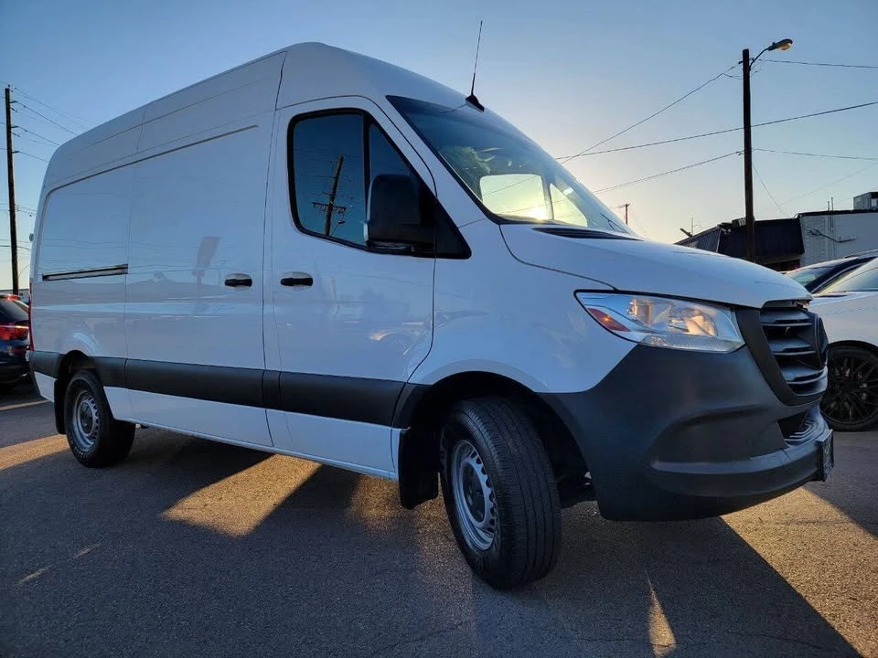2021 Mercedes-Benz VS30 Sprinter - Image 2 of 20