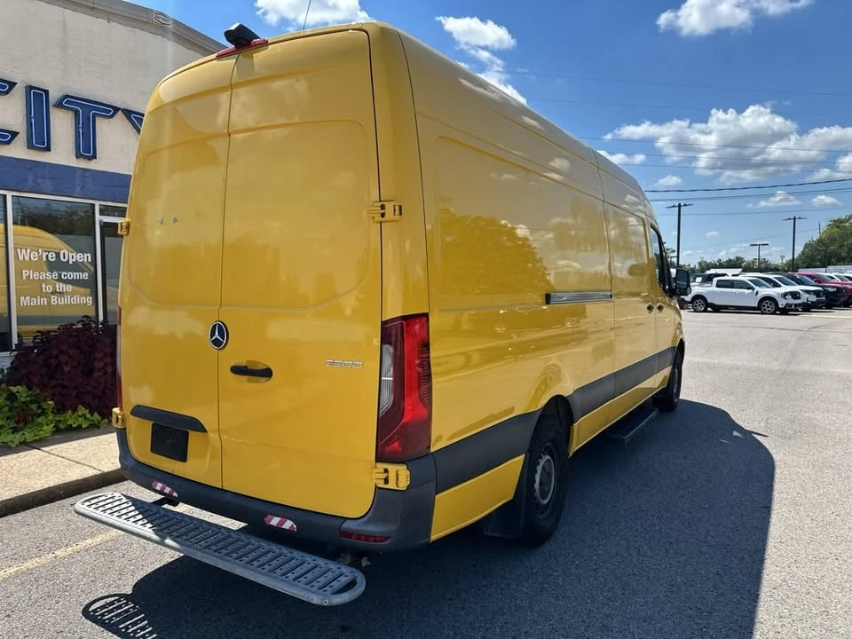 2021 Mercedes-Benz VS30 Sprinter - Image 4 of 16