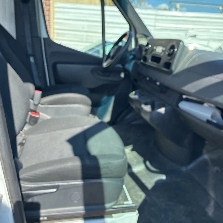 2021 Mercedes-Benz VS30 Sprinter - Image 7 of 10
