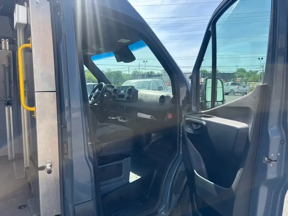 2021 Mercedes-Benz VS30 Sprinter - Image 7 of 10