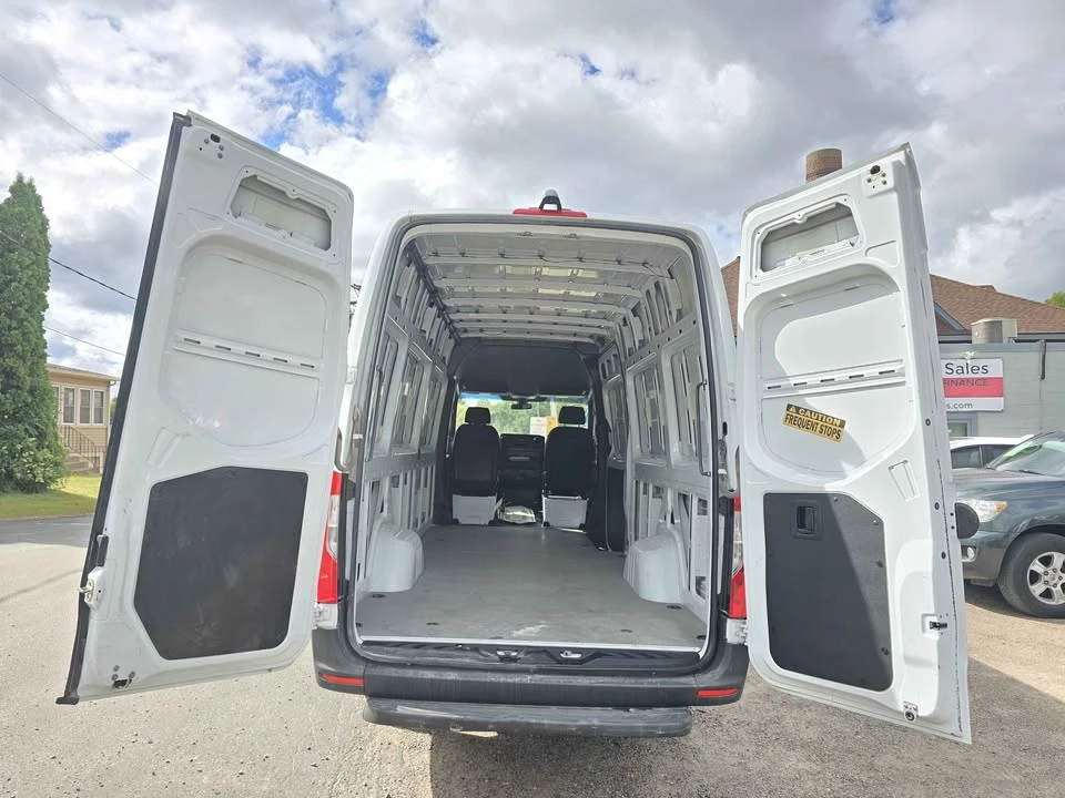 2021 Mercedes-Benz VS30 Sprinter - Image 7 of 17