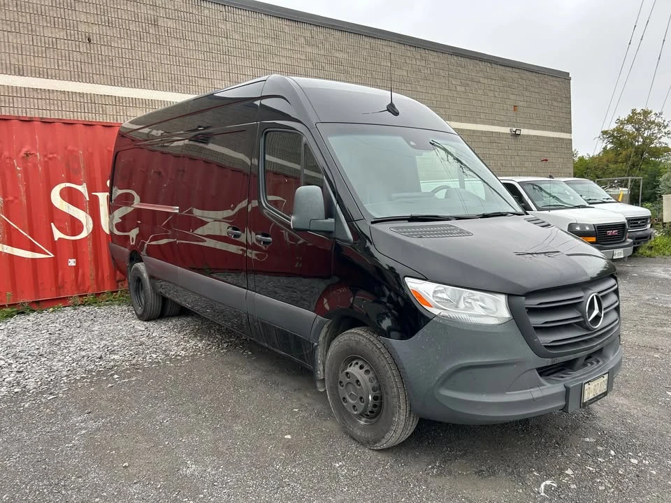 2021 Mercedes-Benz VS30 Sprinter - Image 9 of 10