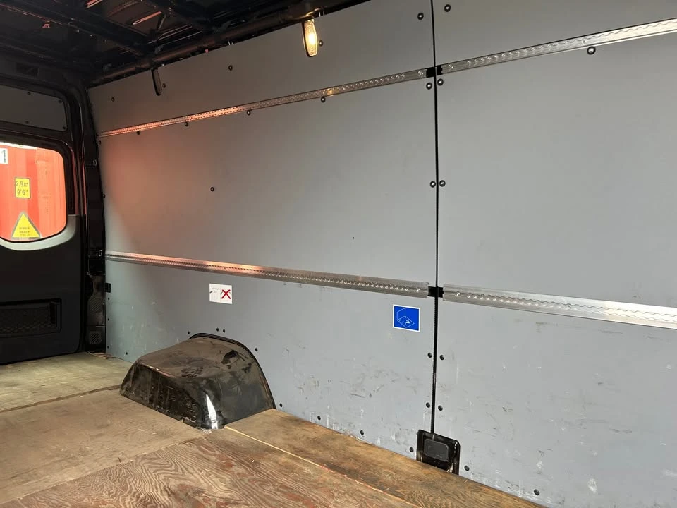 2021 Mercedes-Benz VS30 Sprinter - Image 4 of 10