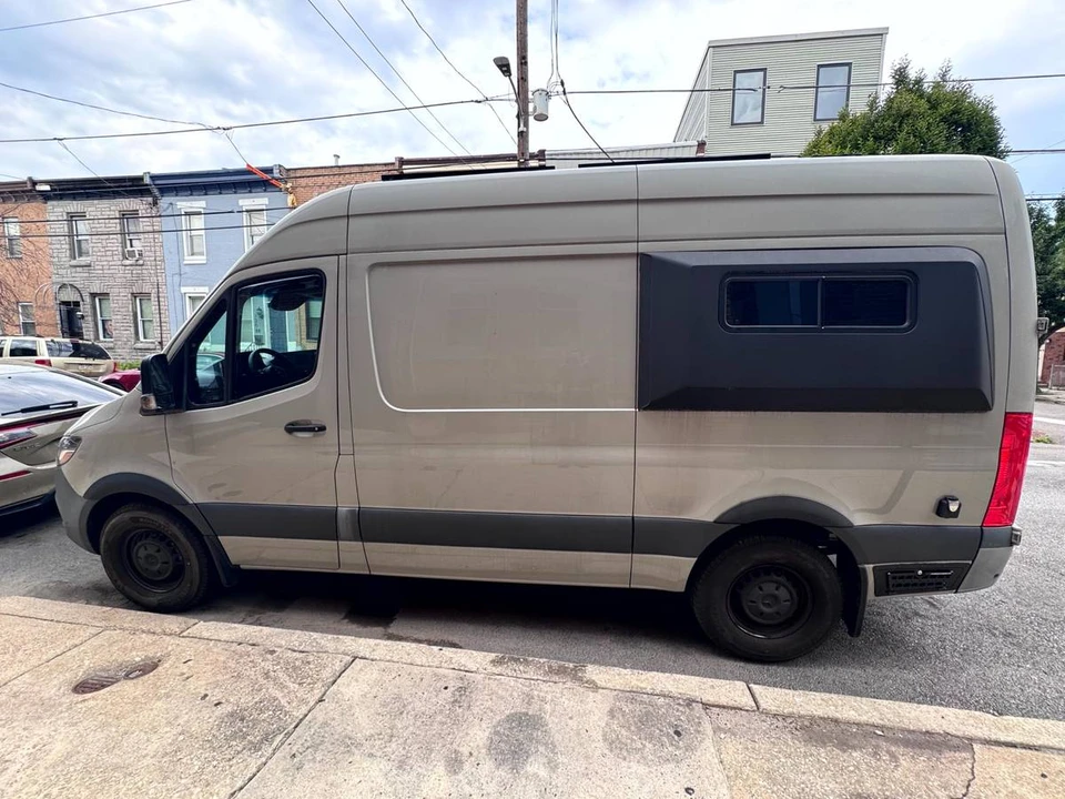 2021 Mercedes-Benz VS30 Sprinter - Image 8 of 22
