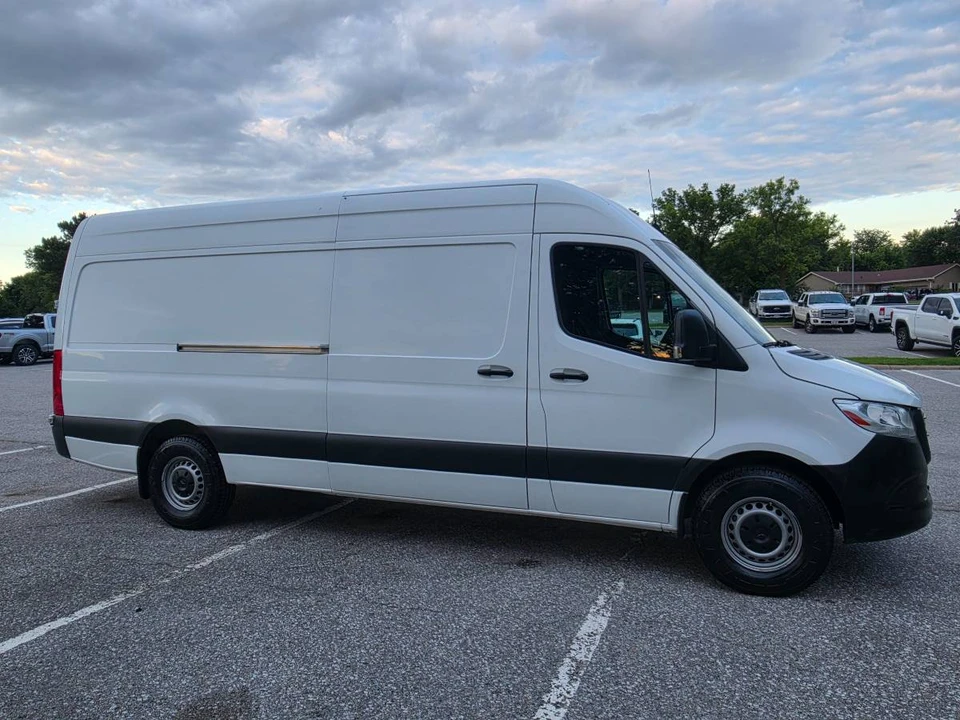 2021 Mercedes-Benz VS30 Sprinter - Image 6 of 23