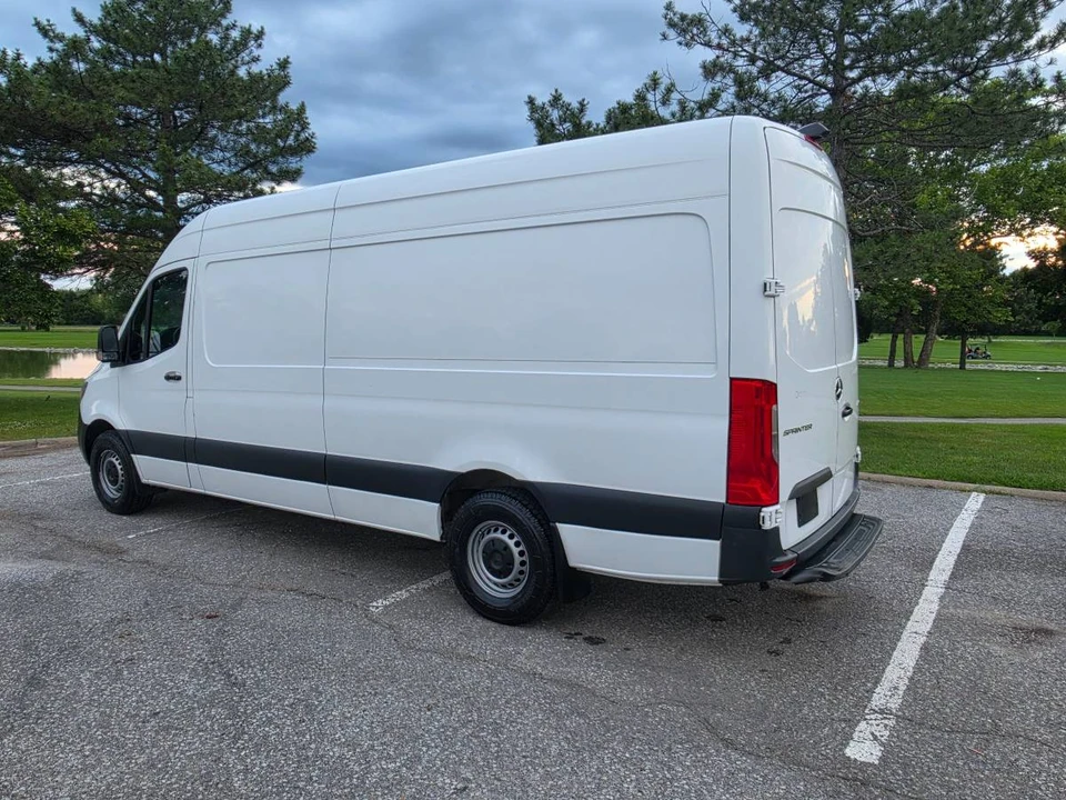 2021 Mercedes-Benz VS30 Sprinter - Image 3 of 23