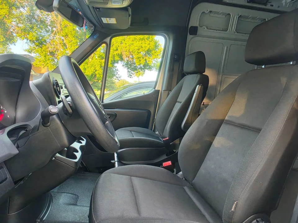 2021 Mercedes-Benz VS30 Sprinter - Image 16 of 23