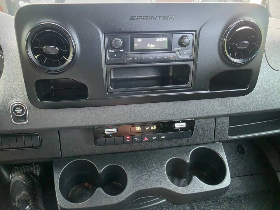 2021 Mercedes-Benz VS30 Sprinter - Image 19 of 23