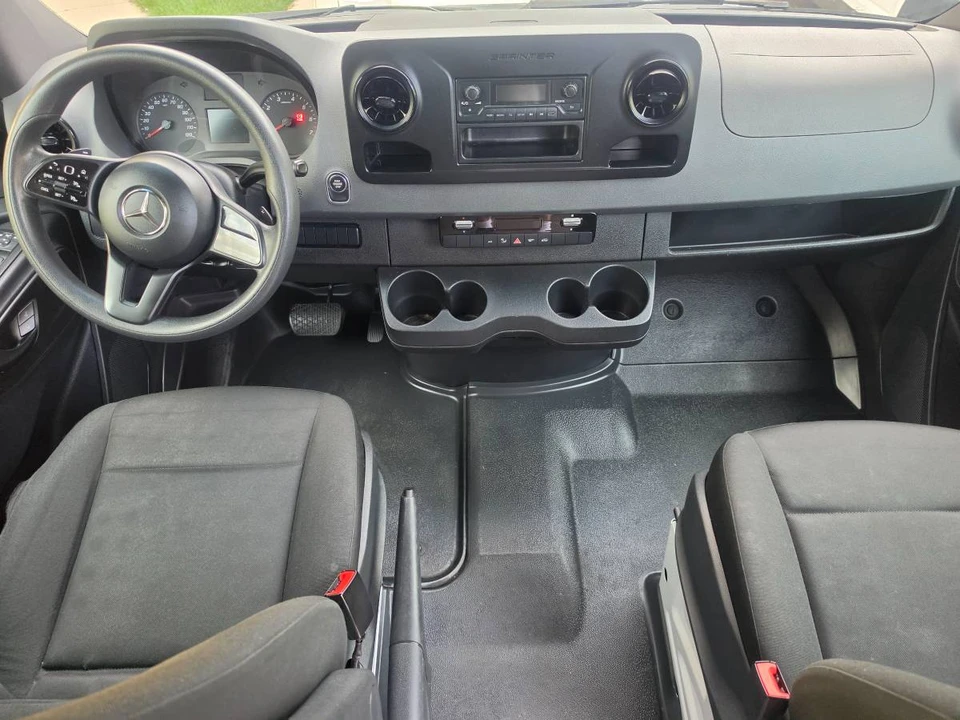 2021 Mercedes-Benz VS30 Sprinter - Image 18 of 23