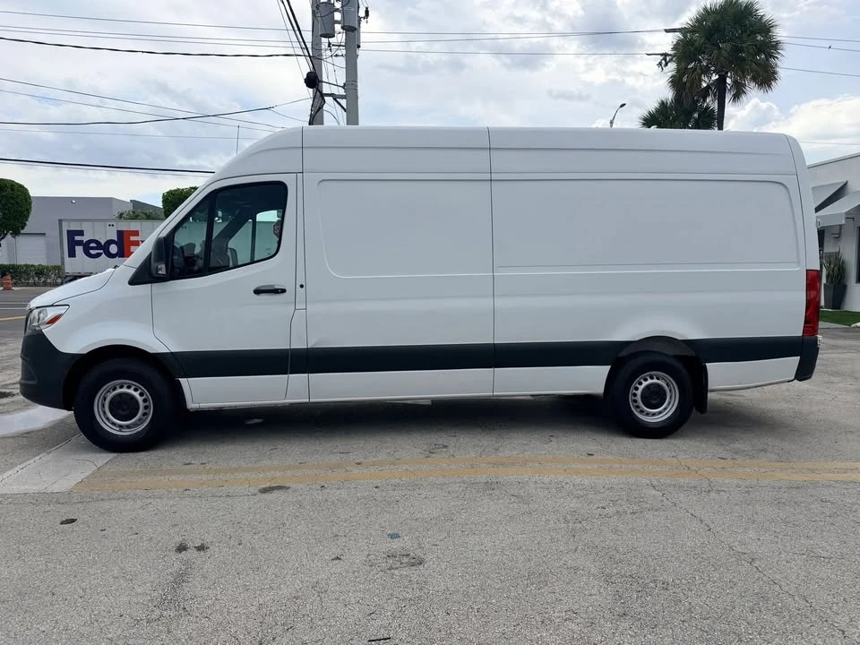 2021 Mercedes-Benz VS30 Sprinter - Image 4 of 13