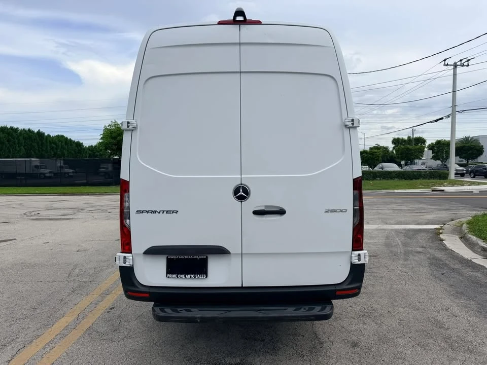 2021 Mercedes-Benz VS30 Sprinter - Image 9 of 13