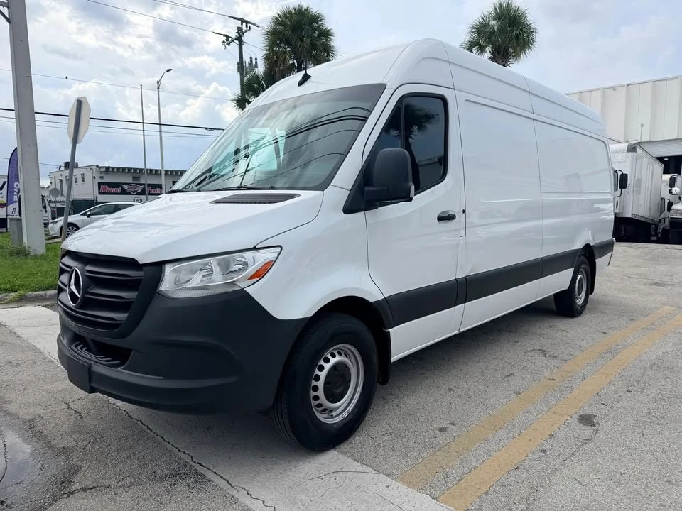 2021 Mercedes-Benz VS30 Sprinter - Image 3 of 13