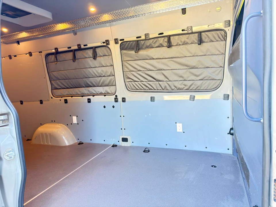 2021 Mercedes-Benz VS30 Sprinter - Image 8 of 16