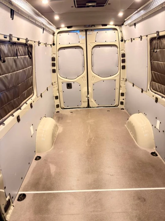 2021 Mercedes-Benz VS30 Sprinter - Image 10 of 16