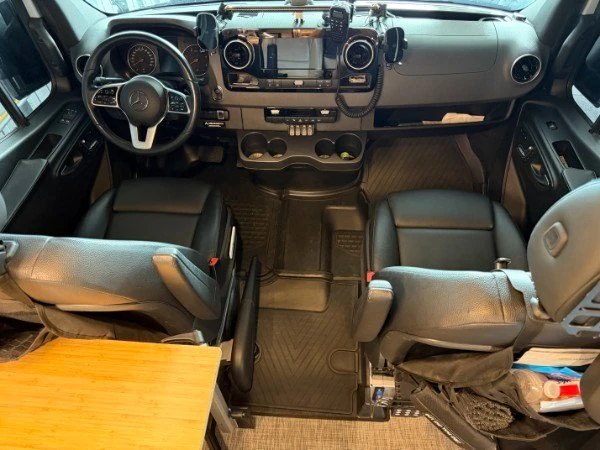 2021 Mercedes-Benz VS30 Sprinter - Image 4 of 9