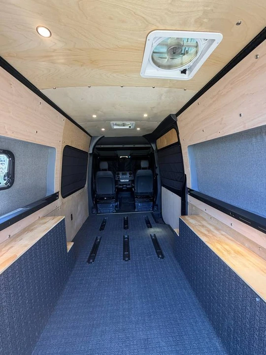 2021 Mercedes-Benz VS30 Sprinter - Image 14 of 19