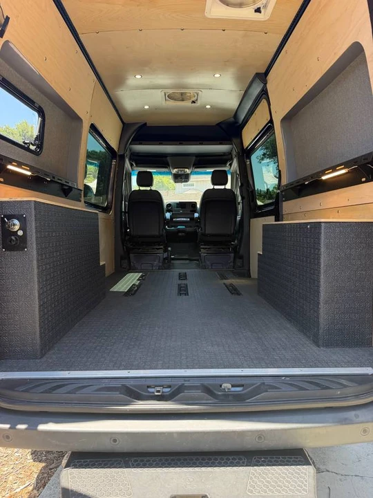2021 Mercedes-Benz VS30 Sprinter - Image 15 of 19