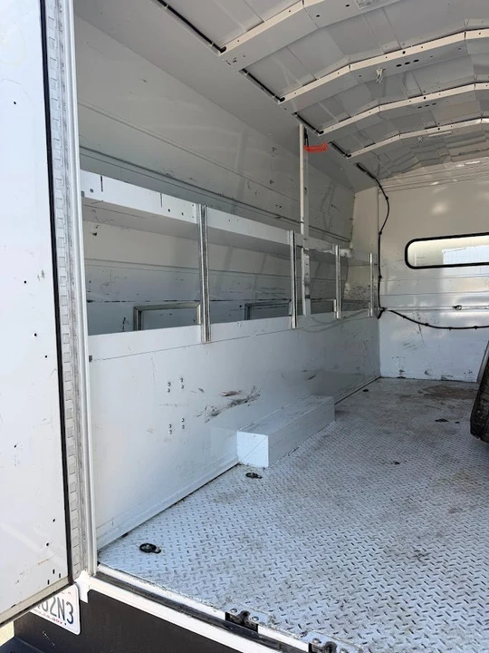 2021 Mercedes-Benz VS30 Sprinter - Image 8 of 17