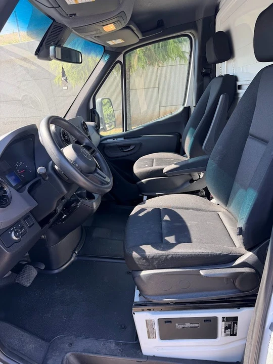 2021 Mercedes-Benz VS30 Sprinter - Image 11 of 17