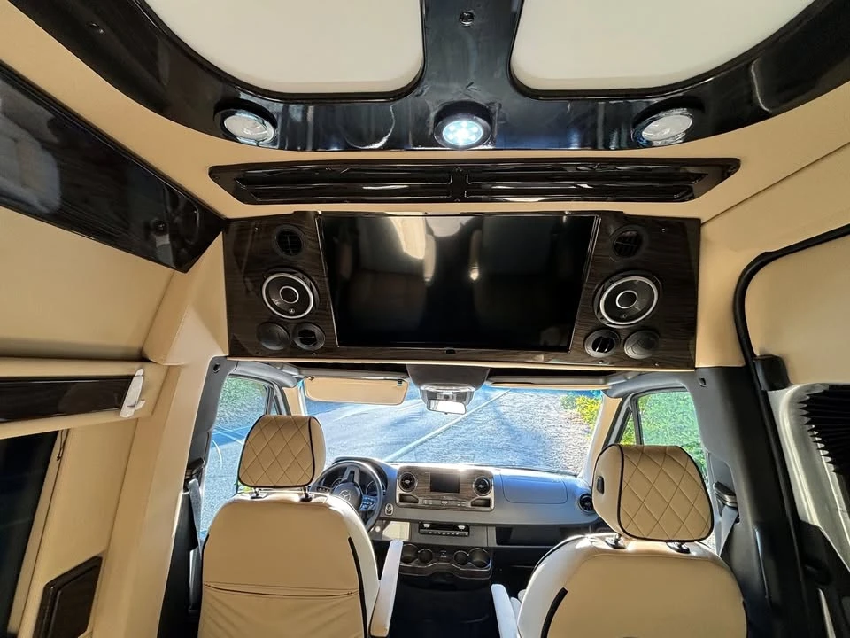 2021 Mercedes-Benz VS30 Sprinter - Image 11 of 20