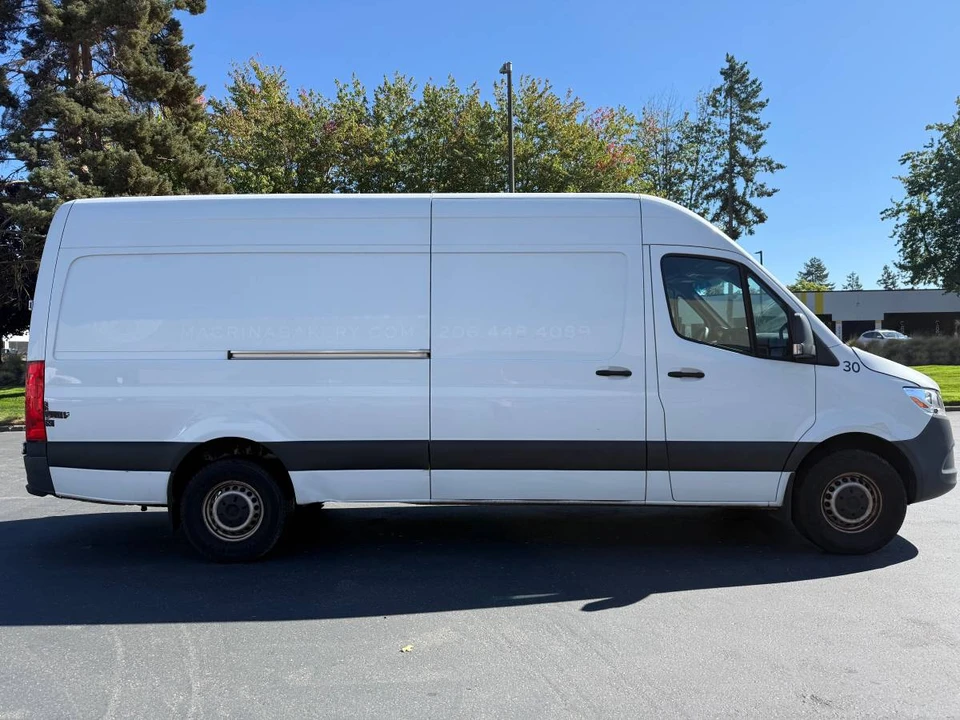 2021 Mercedes-Benz VS30 Sprinter - Image 3 of 10