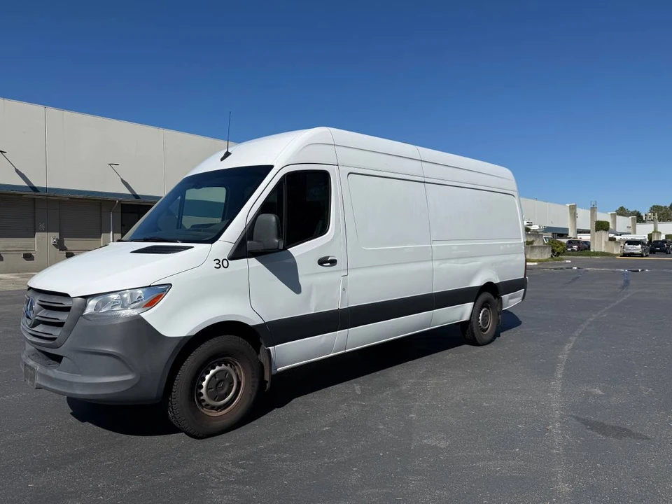 2021 Mercedes-Benz VS30 Sprinter - Image 4 of 10