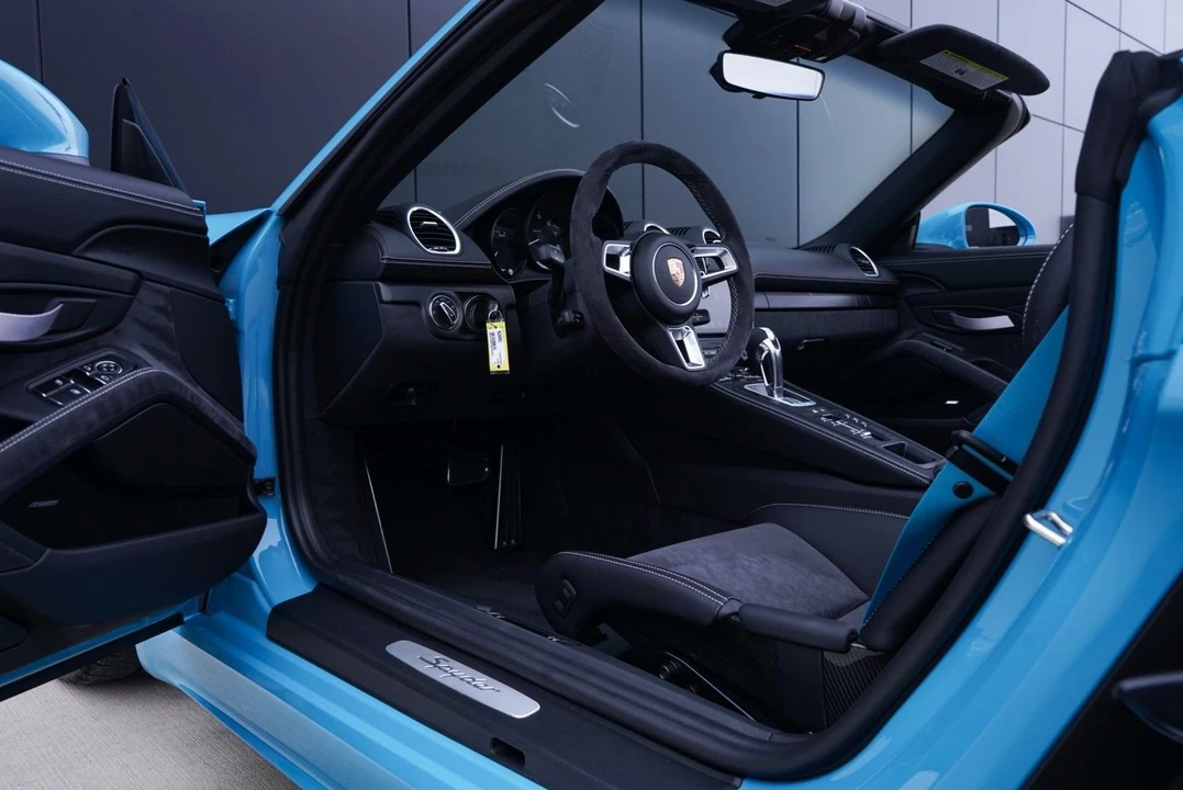 2021 Porsche 718 Boxster Spyder - Image 8 of 11