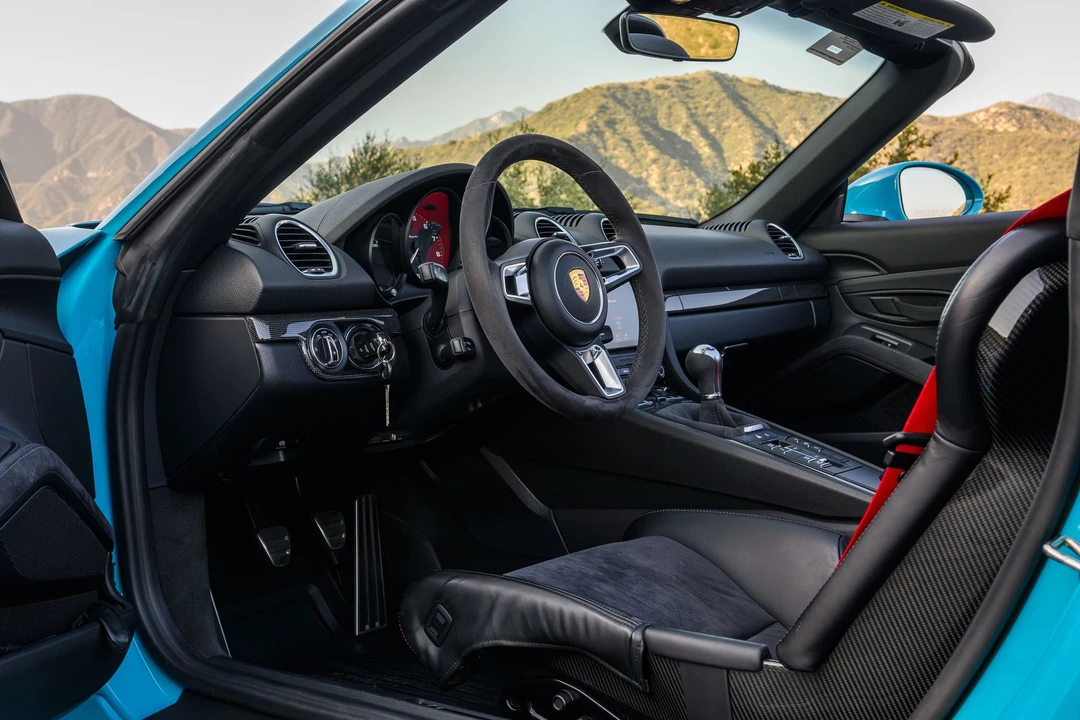 2021 Porsche 718 Boxster Spyder - Image 17 of 19
