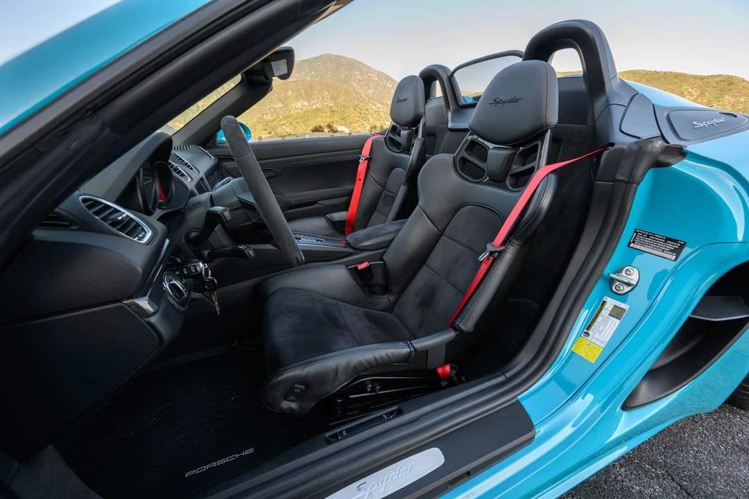 2021 Porsche 718 Boxster Spyder - Image 18 of 19