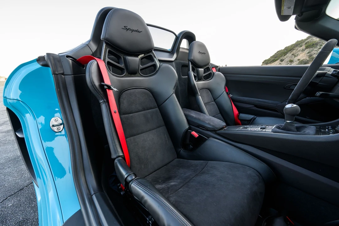 2021 Porsche 718 Boxster Spyder - Image 14 of 19