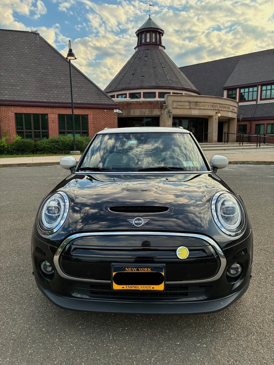 2021 Mini Mini 3rd Gen - Image 2 of 20