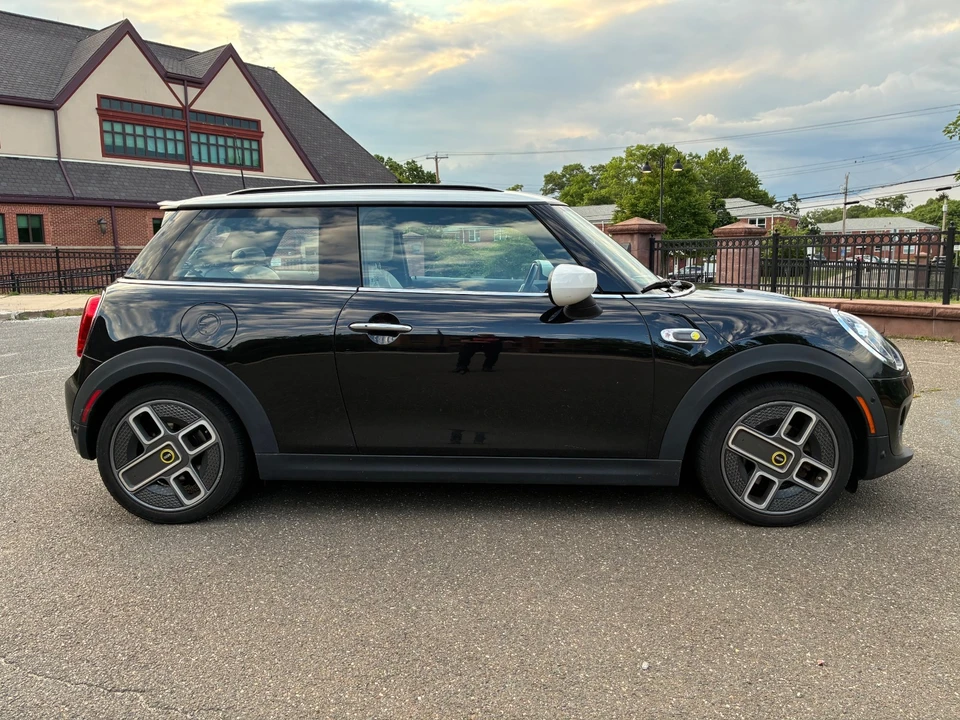 2021 Mini Mini 3rd Gen - Image 5 of 20