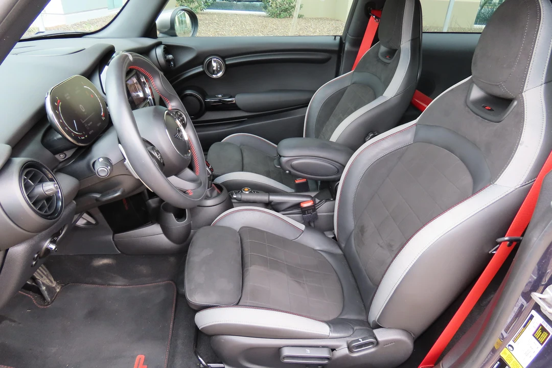 2021 Mini Mini John Cooper Works 3rd Gen - Image 27 of 31