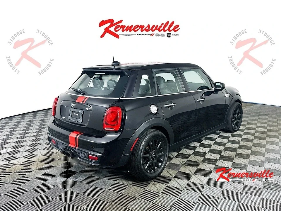 2021 Mini Mini Cooper S 3rd Gen - Image 7 of 12