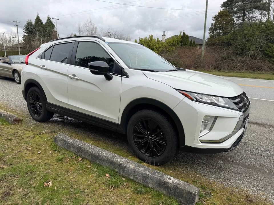 2021 Mitsubishi Eclipse Cross - Image 3 of 12