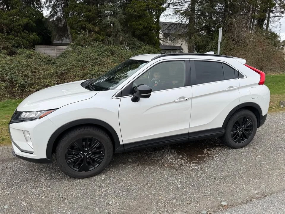 2021 Mitsubishi Eclipse Cross - Image 8 of 12